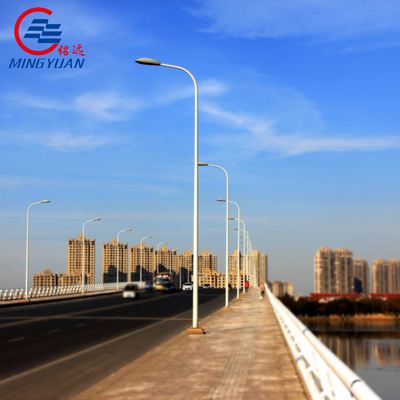 Thép ngoài trời mạ kẽm Cột đèn hình bát giác thon 4m 6m 10m 12m